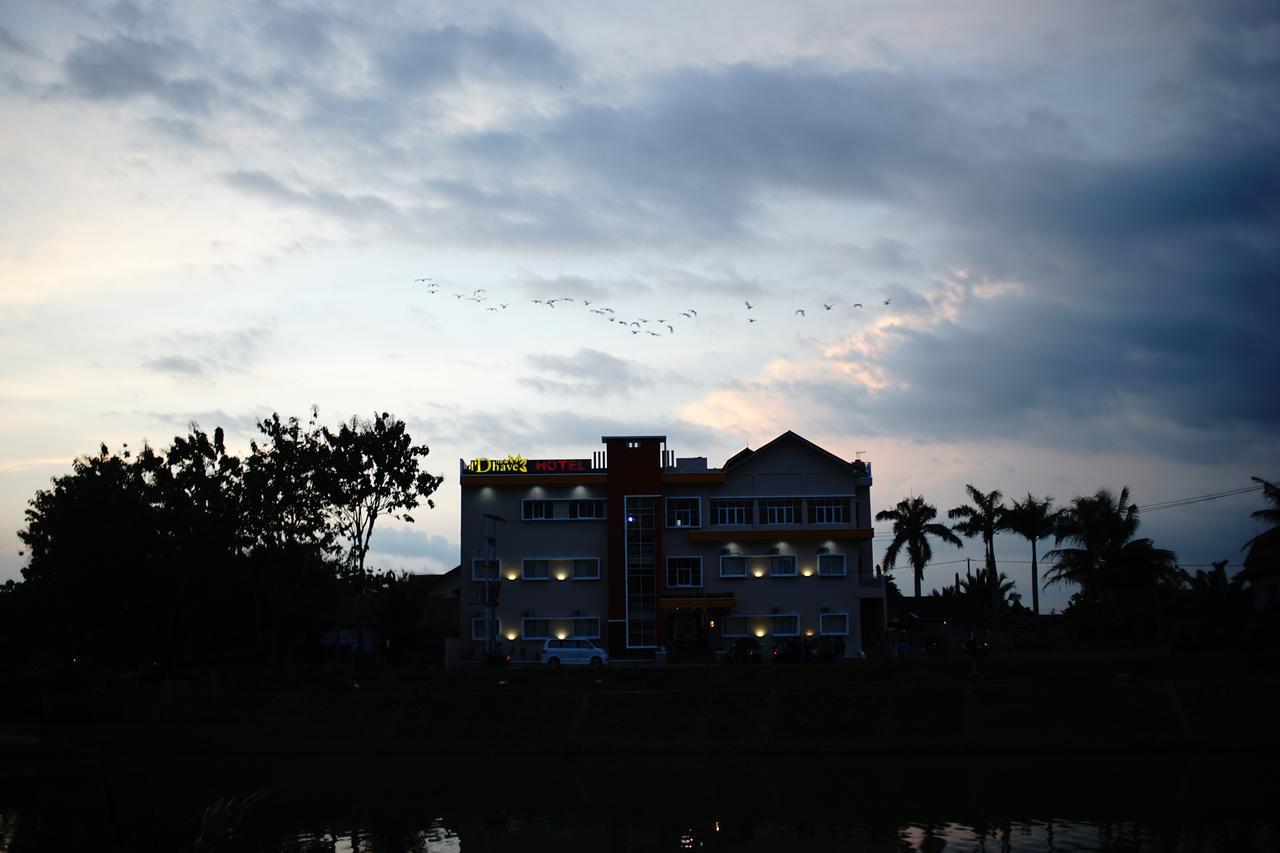 New D'Dhave Hotel Padang  Ngoại thất bức ảnh