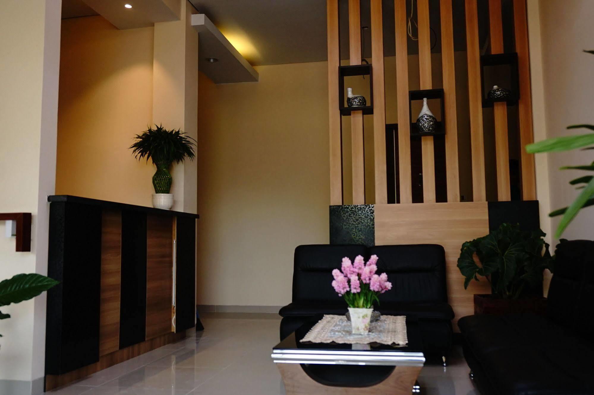 New D'Dhave Hotel Padang  Ngoại thất bức ảnh